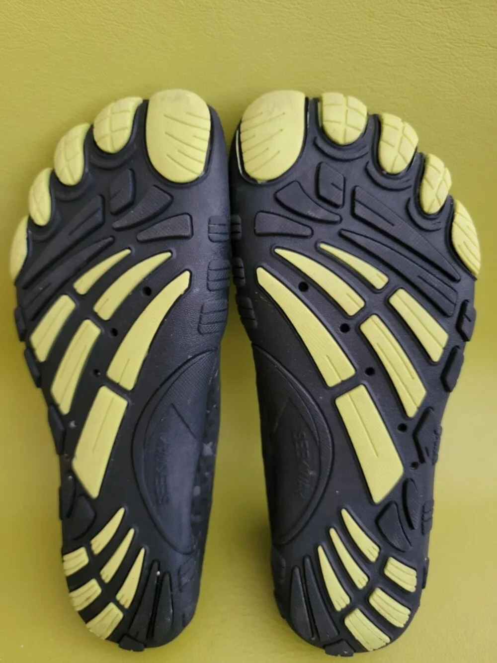 Seekway Barefoot Water Shoes for Kids, size 6